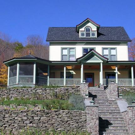 Bed and breakfast Breezy Hill 3*