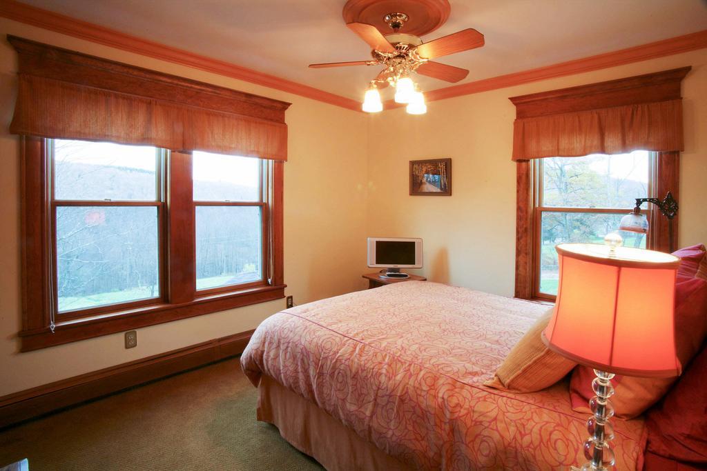 Bed and breakfast Breezy Hill