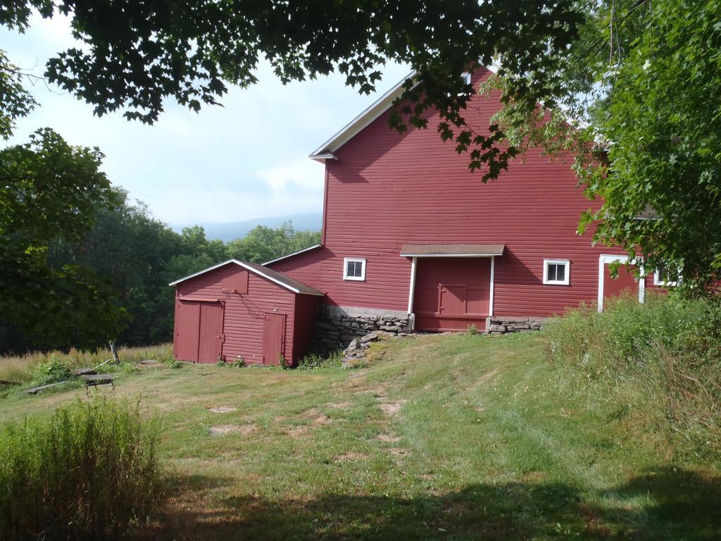 Breezy Hill Bed and breakfast 3*